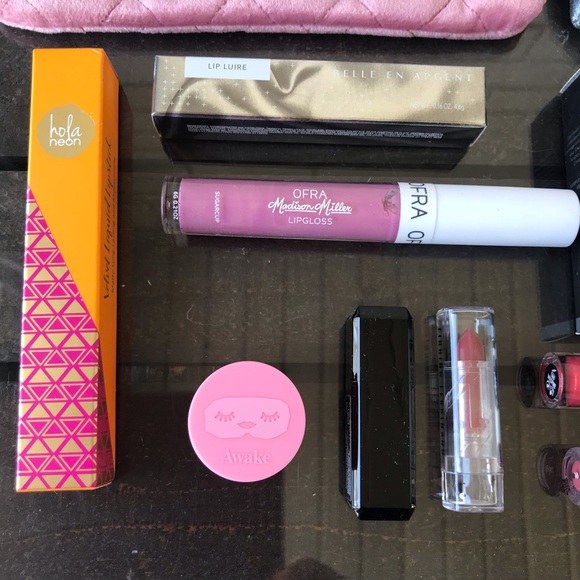 Lipstick Bundle of 12 Ispy Makeup Cosmetic Bags - Picture 4 of 5